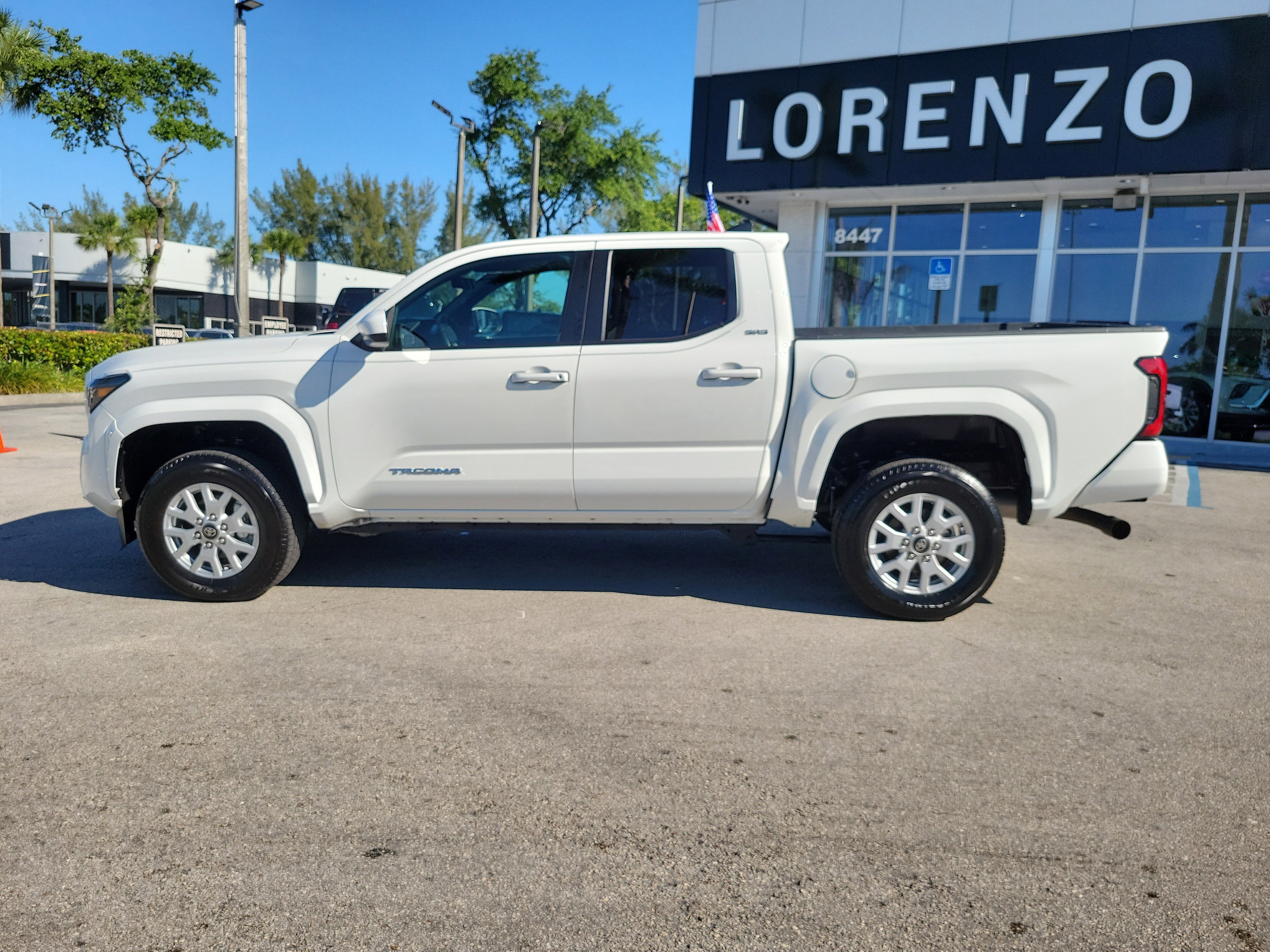 Used 2024 Toyota Tacoma SR5 RWD image 7