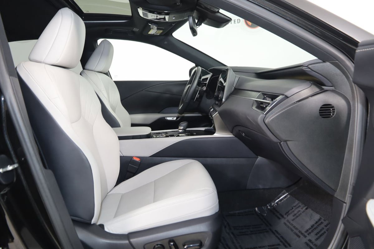 Used 2023 Lexus RX 350 Premium w/ Accessory Package AWD/4WD image 13