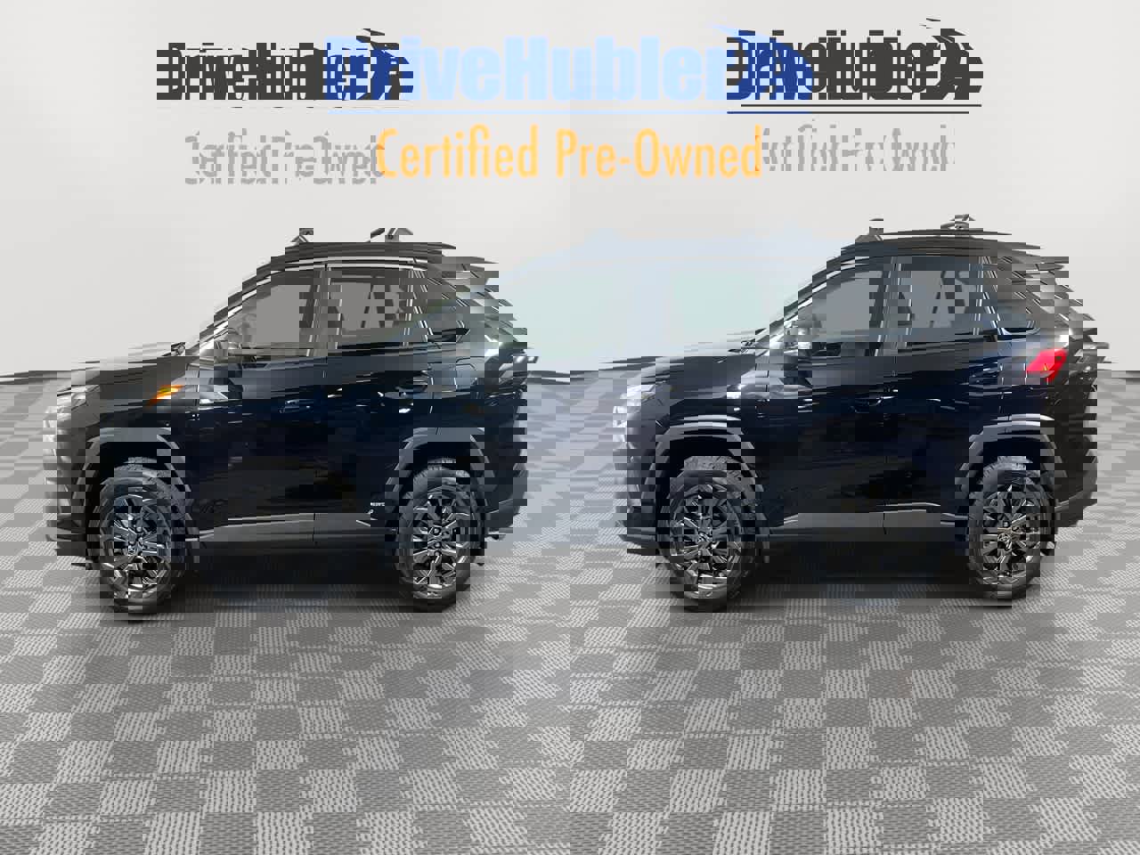 Used 2022 Toyota RAV4 XLE Premium image 4