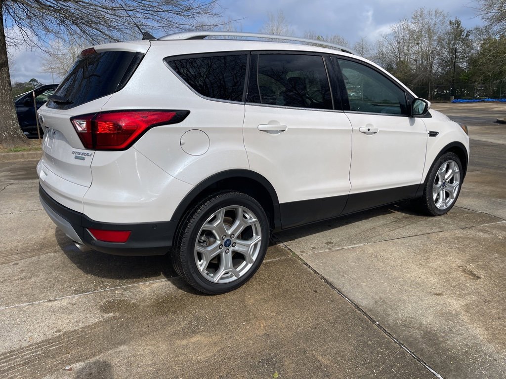Used 2019 Ford Escape Titanium image 5