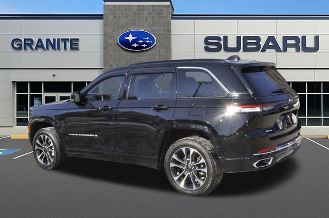 Used 2024 Jeep Grand Cherokee Overland w/ Luxury Tech Group IV image 8