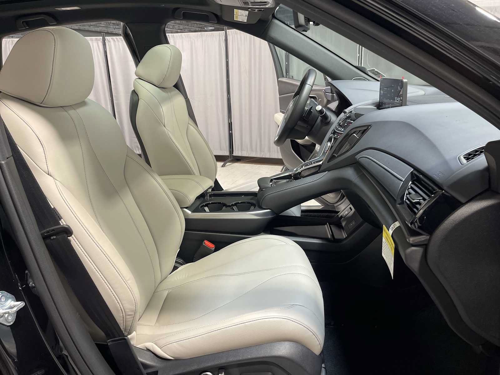 Certified 2026 Acura RDX SH-AWD image 14