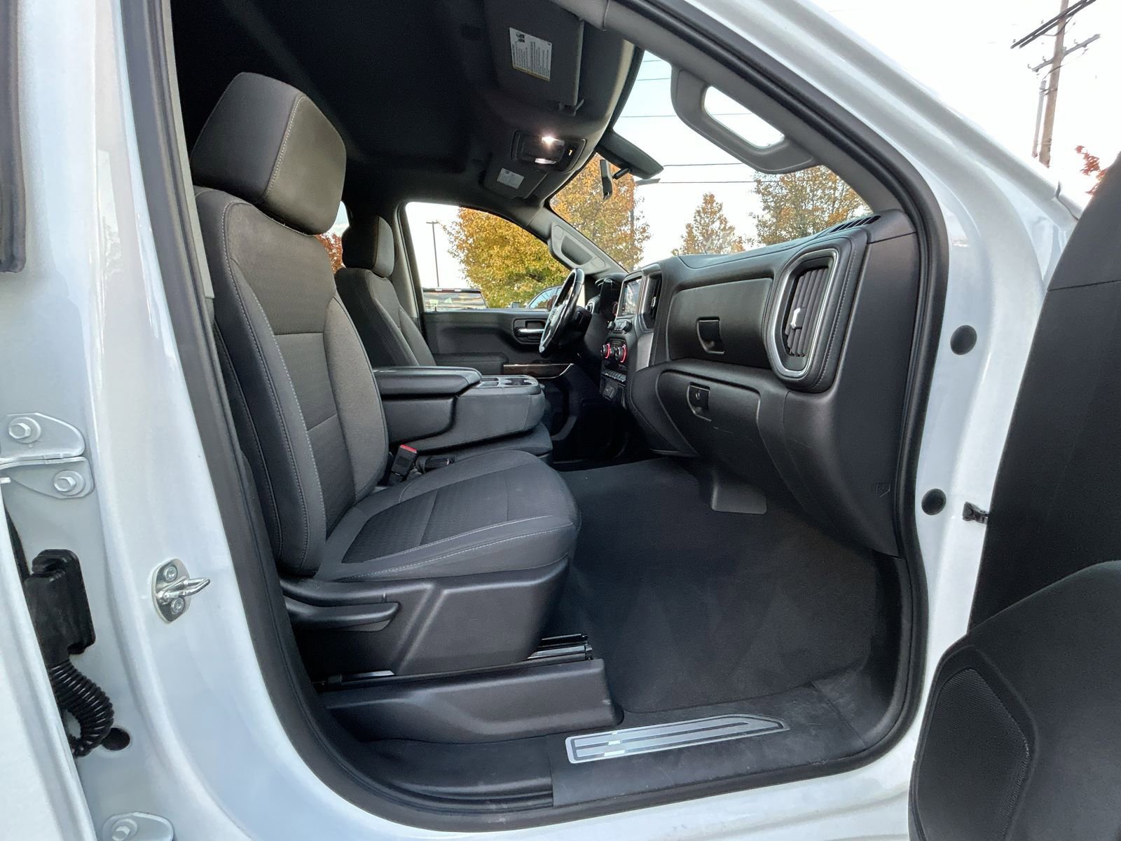 Used 2019 Chevrolet Silverado 1500 LT w/ All-Star Edition image 28