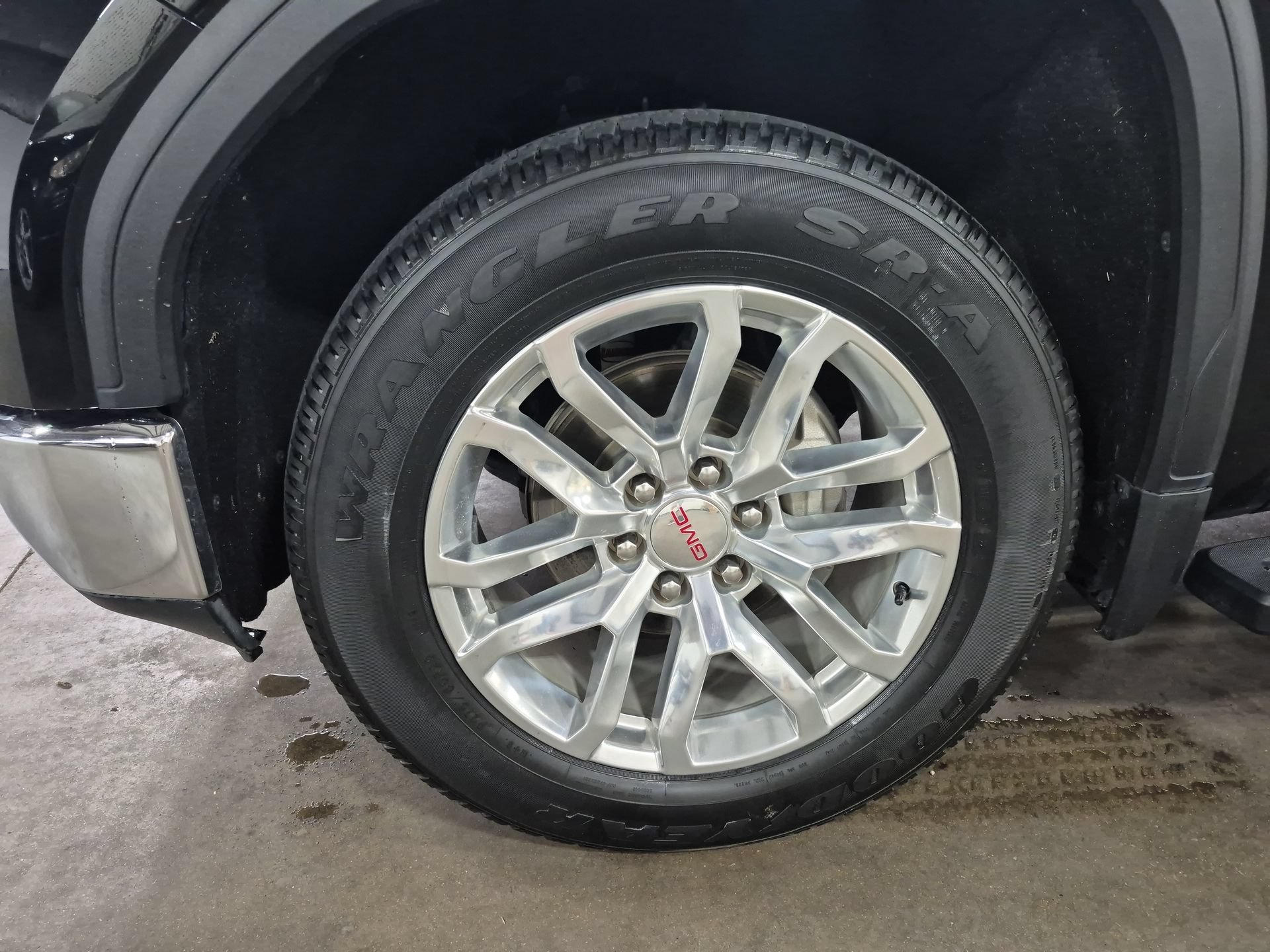 Used 2019 GMC Sierra 1500 SLT AWD/4WD image 32