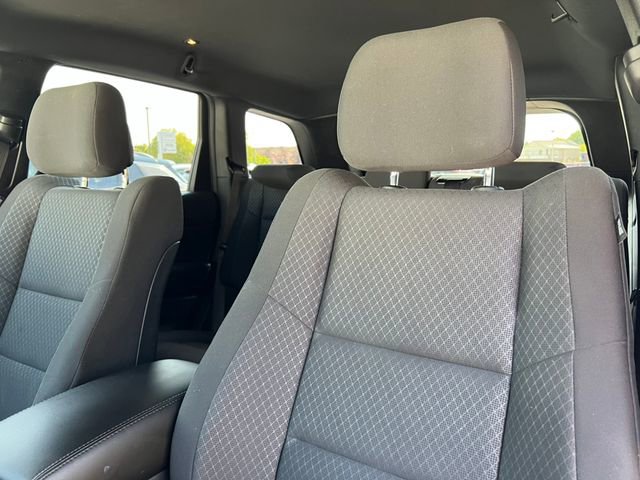 Used 2021 Jeep Grand Cherokee Laredo image 13