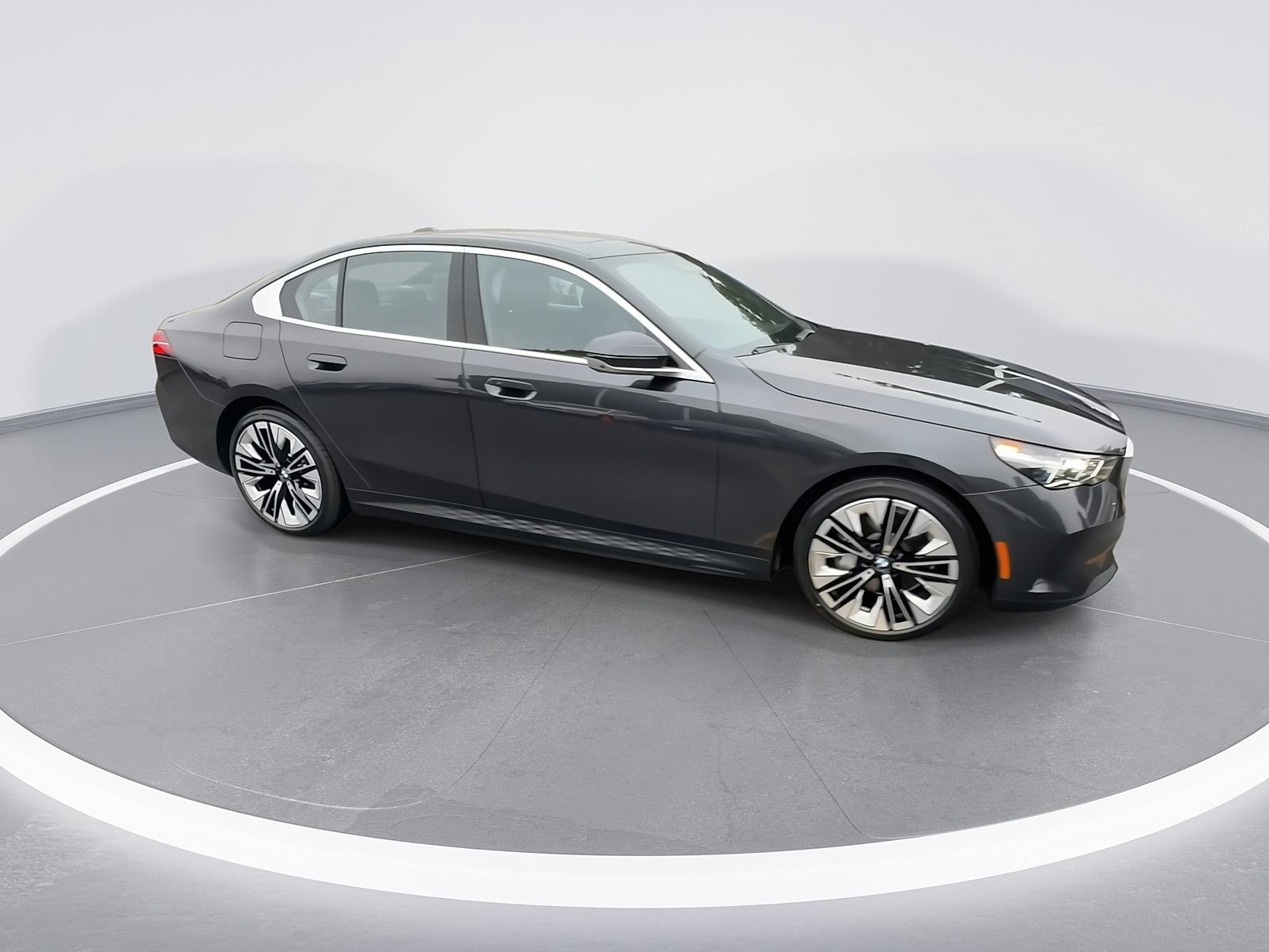 Used 2026 BMW i5 eDrive40 w/ Premium Package AWD/4WD image 9