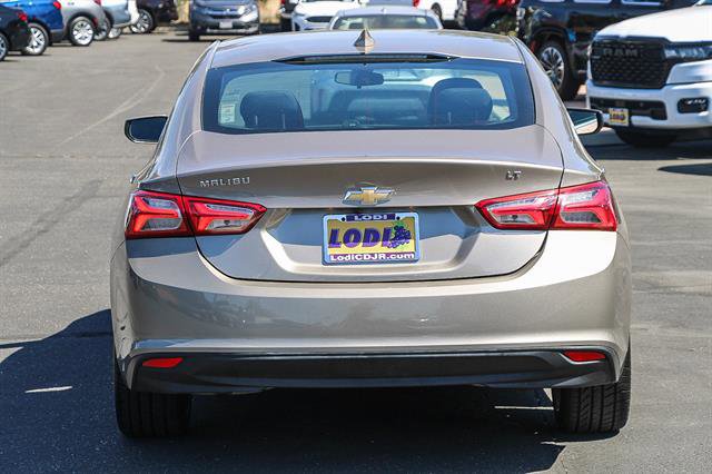 Used 2022 Chevrolet Malibu LT image 3