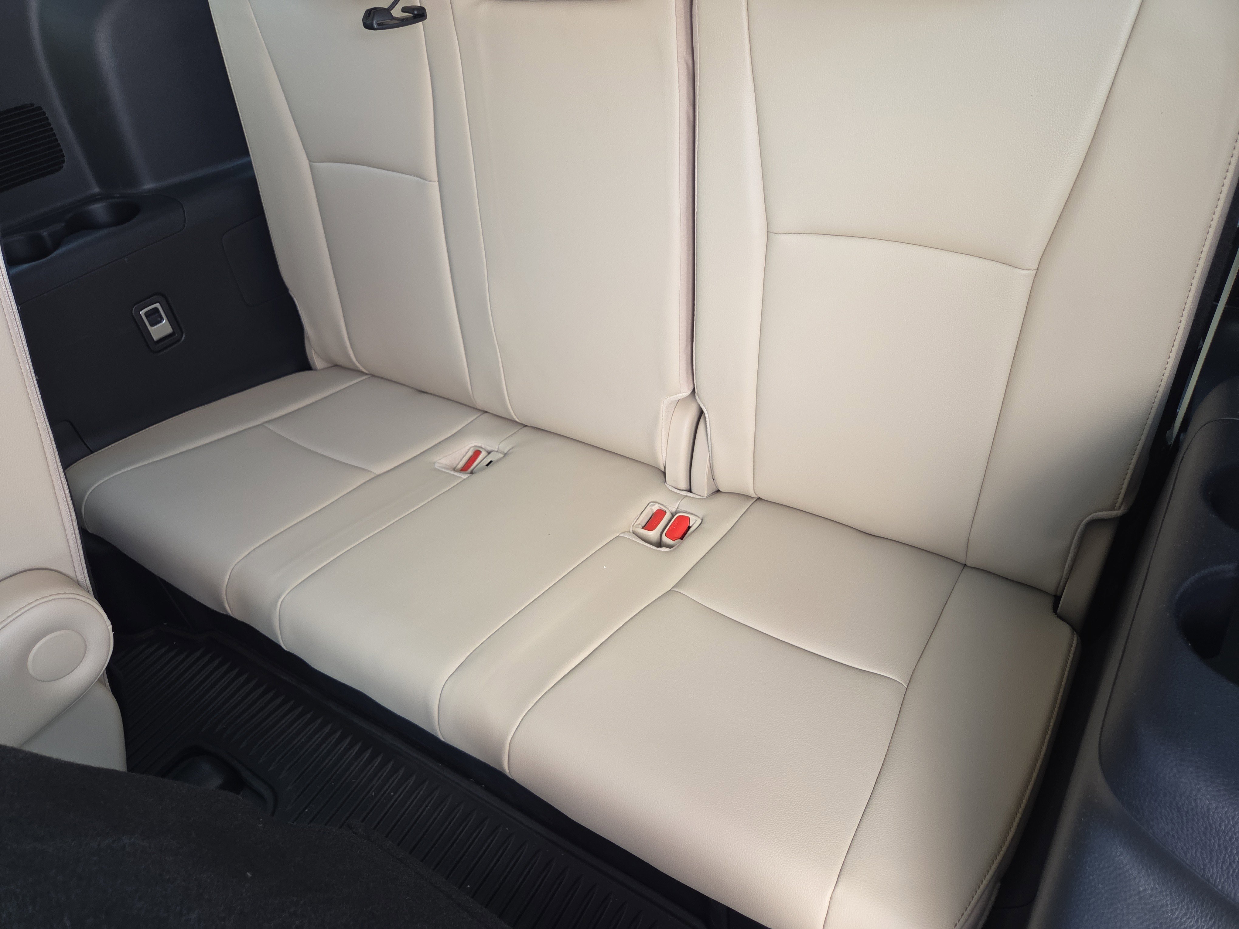 Used 2024 Toyota Highlander Platinum image 23