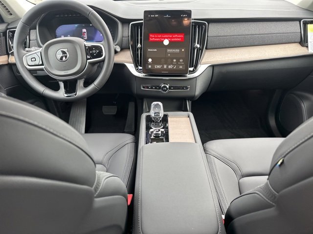 New 2026 Volvo XC90 B6 Plus w/ Protection Package Premier image 11