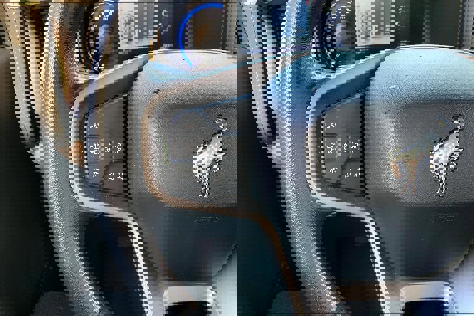 Used 2023 Ford Bronco Wildtrak image 23