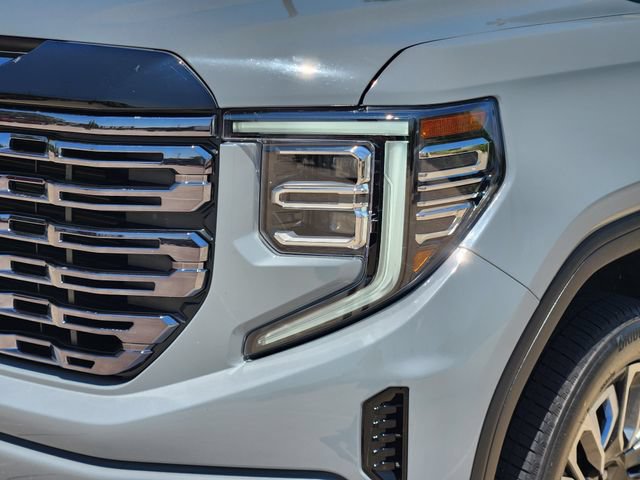 Used 2025 GMC Sierra 1500 Denali Ultimate AWD/4WD image 9