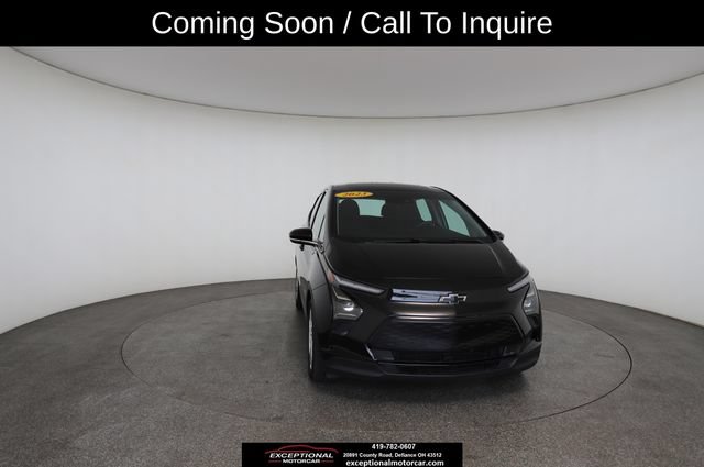 Used 2023 Chevrolet Bolt LT w/ Driver Confidence Package FWD image 2