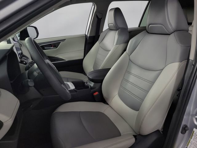 Used 2024 Toyota RAV4 XLE Premium image 14