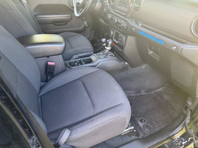 Used 2023 Jeep Wrangler Unlimited Sport AWD/4WD image 9