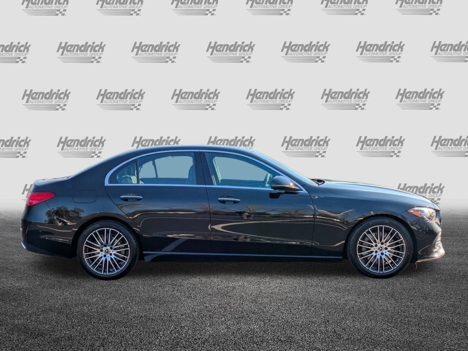 Used 2025 Mercedes-Benz C 300 4MATIC Sedan image 11