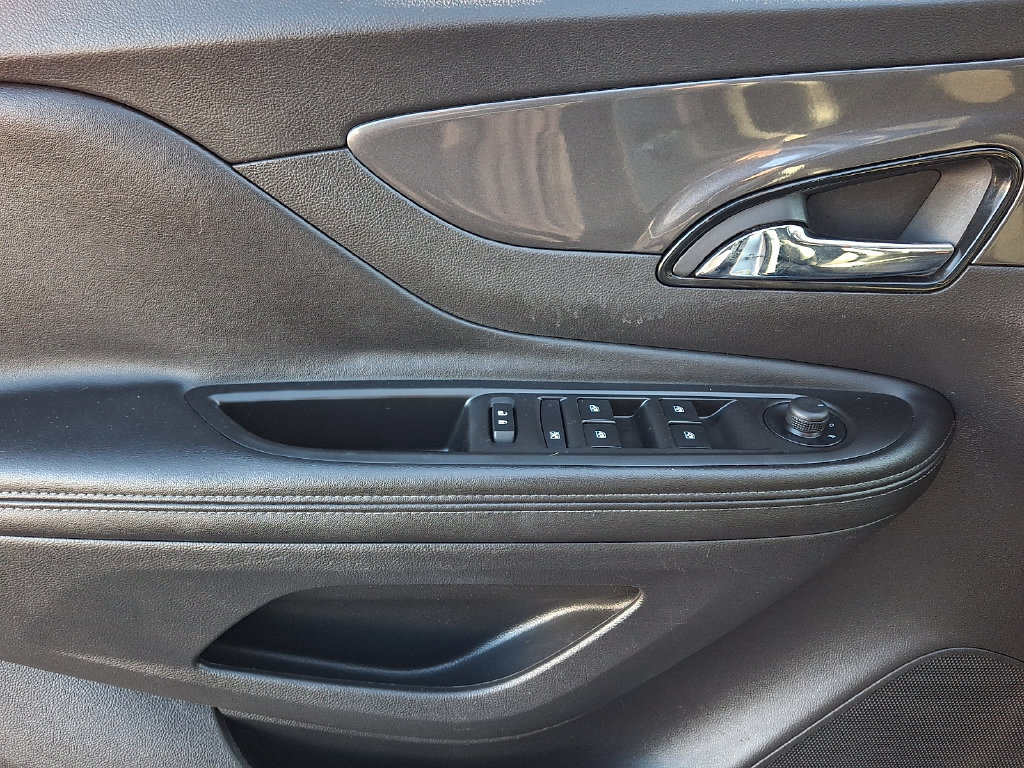 Used 2019 Buick Encore Sport Touring w/ Safety Package AWD/4WD image 13