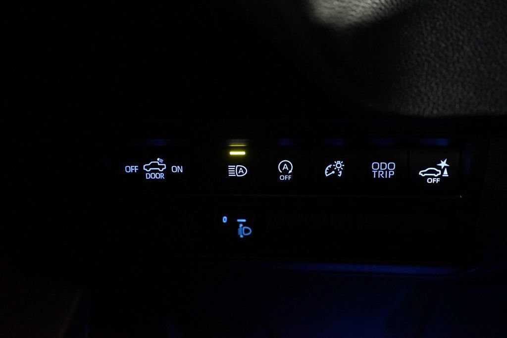 Used 2023 Toyota Tundra SR5 w/ SR5 Convenience Package AWD/4WD image 25