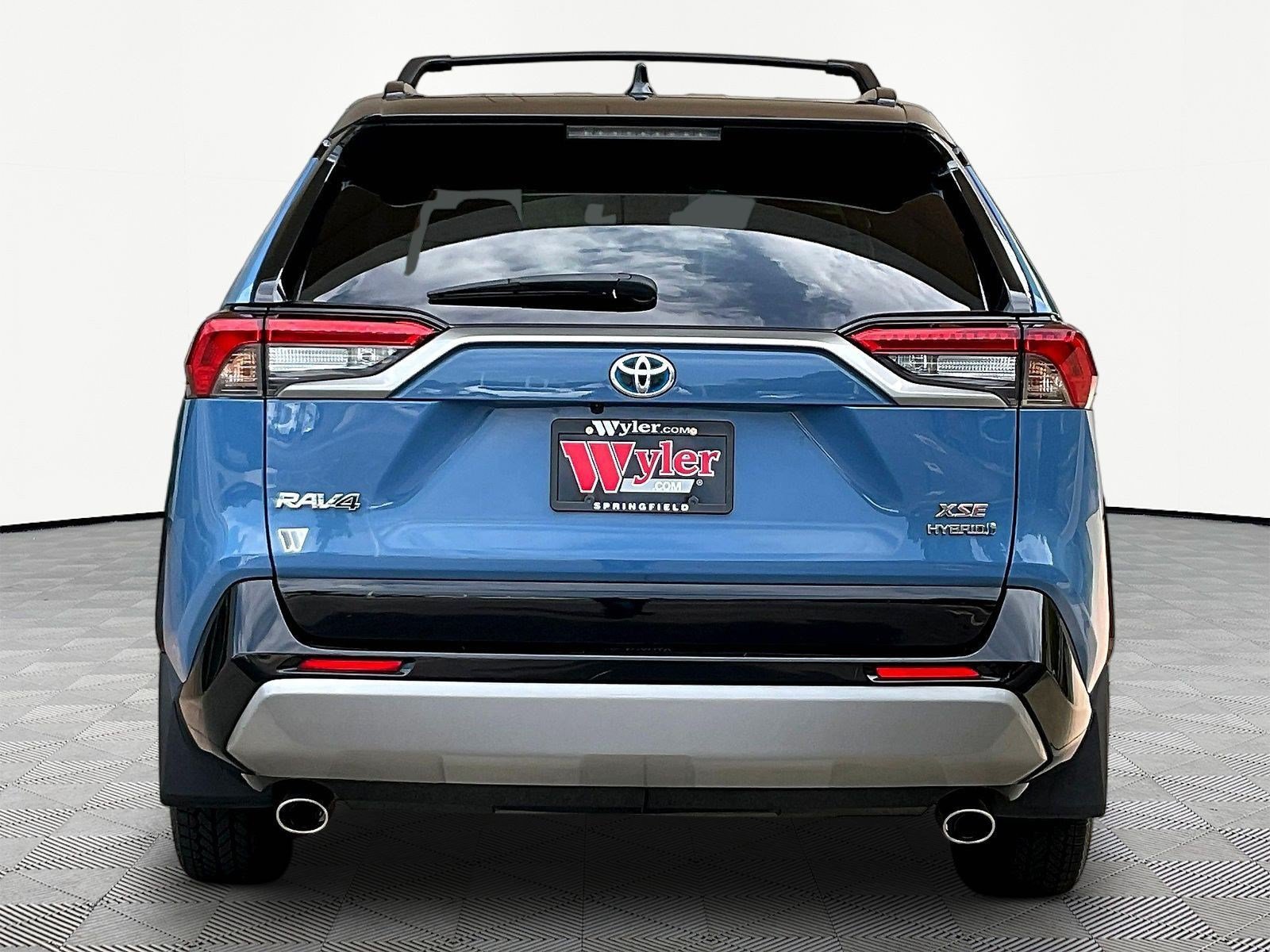 Used 2022 Toyota RAV4 XSE w/ XSE Grade Weather Package AWD/4WD image 5