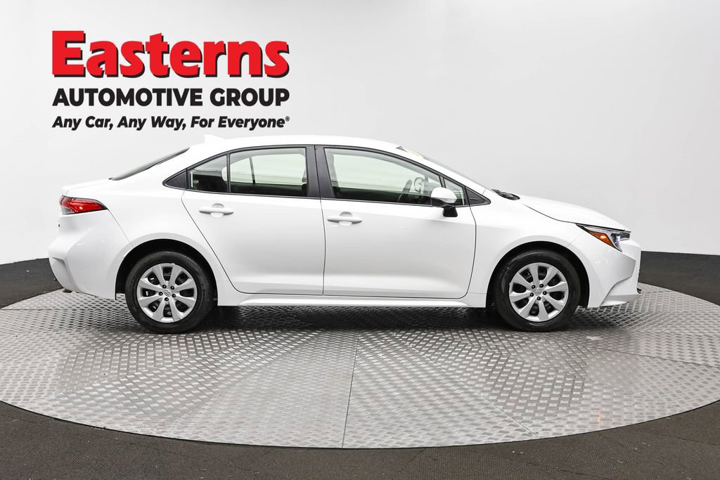 Used 2024 Toyota Corolla LE image 4