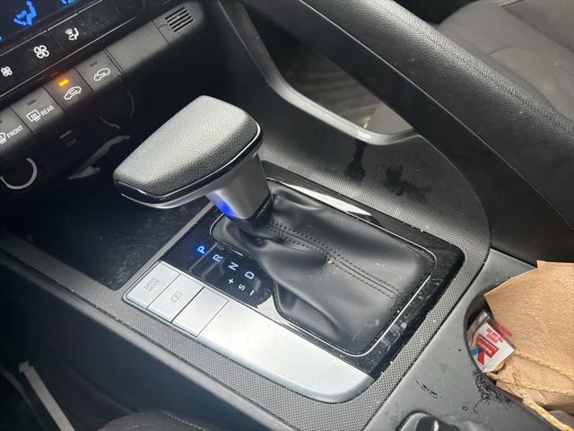 Used 2022 Hyundai Elantra SEL FWD image 26