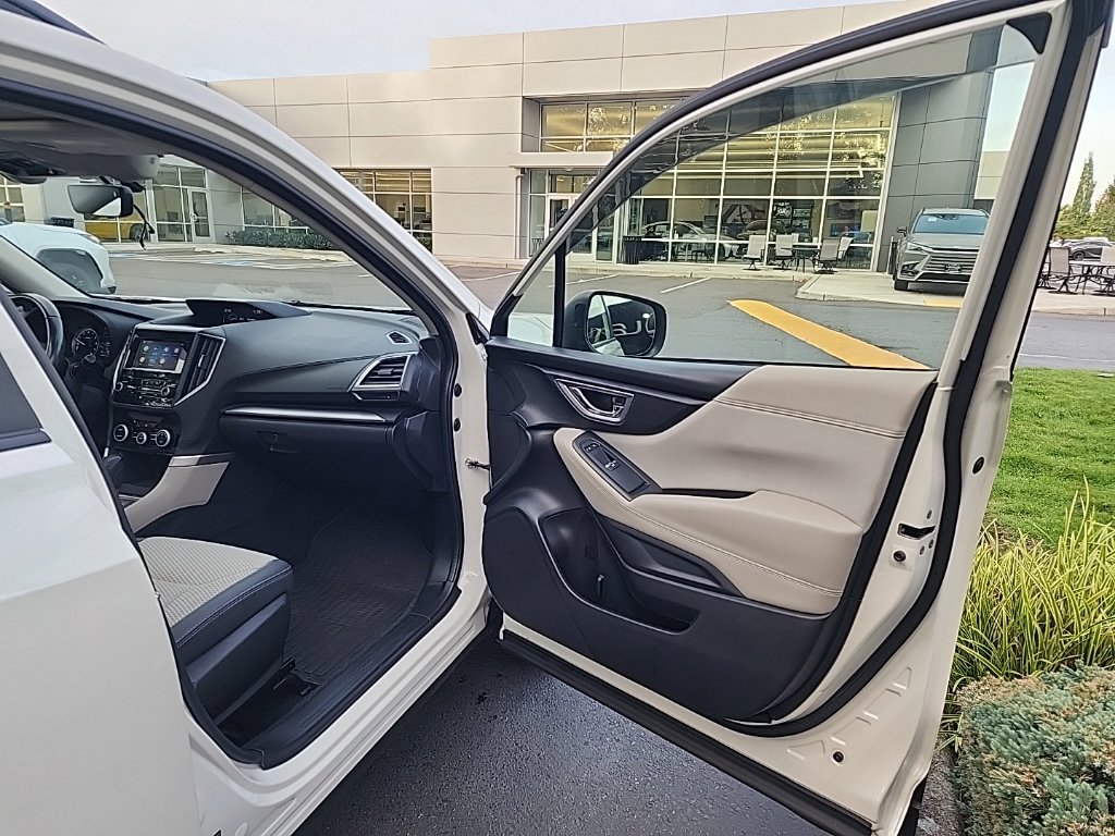 Used 2019 Subaru Forester Premium AWD/4WD image 19