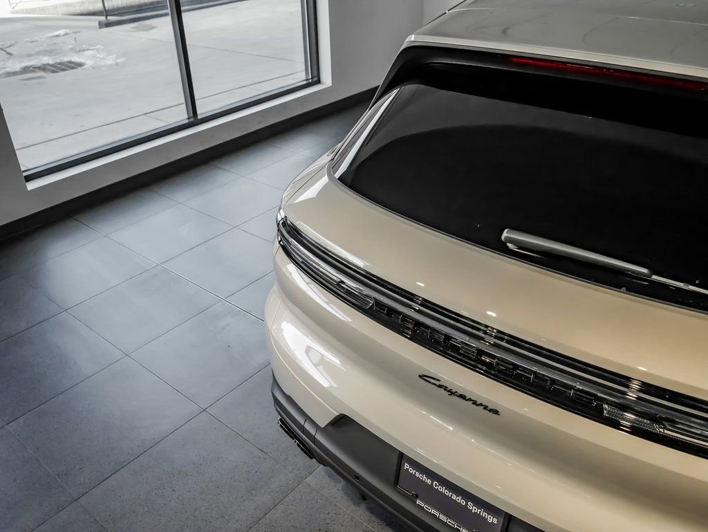 New 2026 Porsche Cayenne AWD/4WD image 36