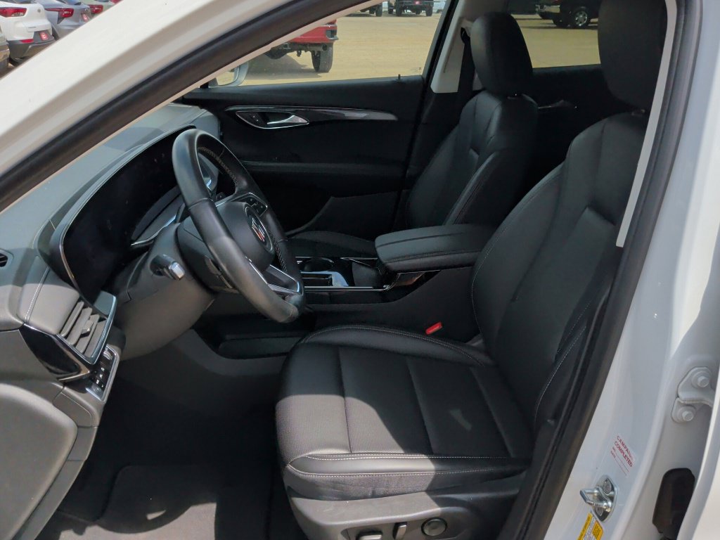 Used 2024 Buick Envision Preferred AWD/4WD image 12