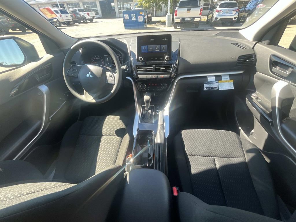 New 2026 Mitsubishi Eclipse Cross LE AWD/4WD image 18