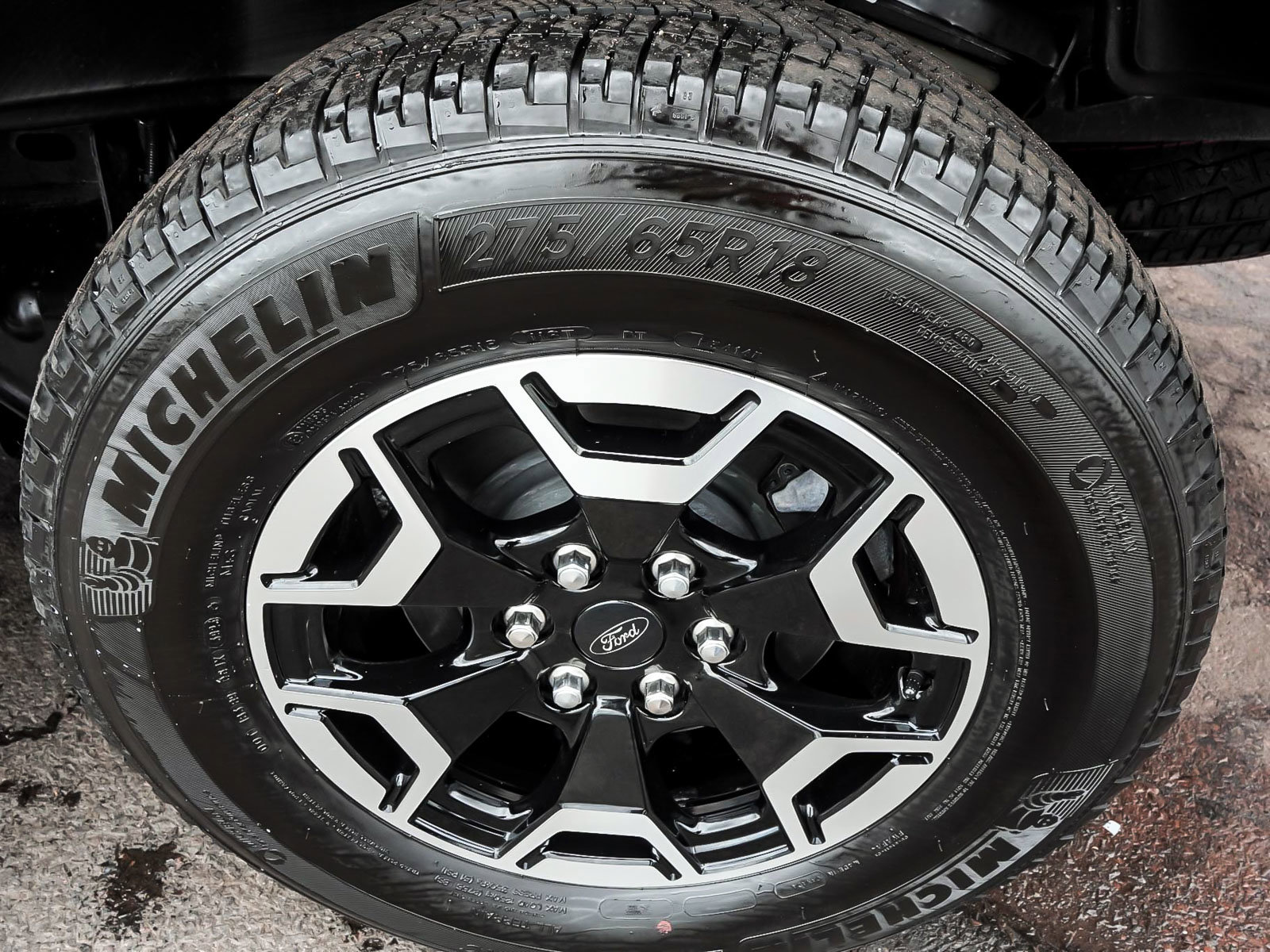 Used 2023 Ford F150 Lightning XLT AWD/4WD image 7