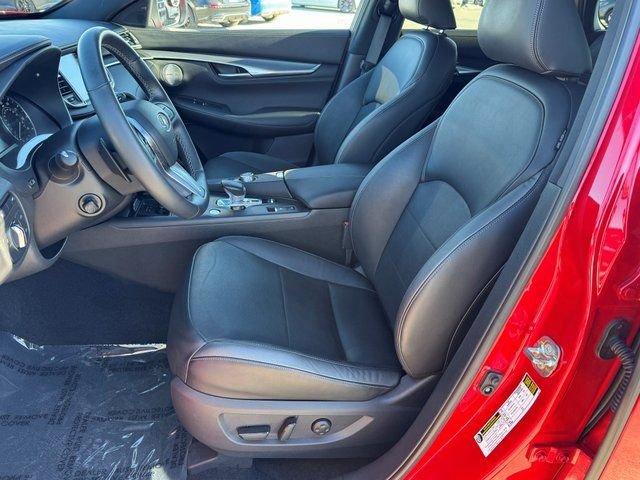 Used 2023 INFINITI QX55 Essential image 16