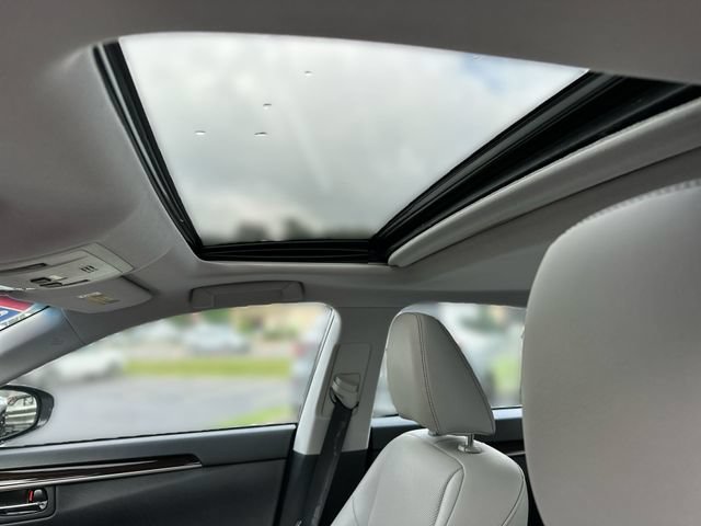 Used 2018 Lexus ES 350 w/ Navigation System Package FWD image 24