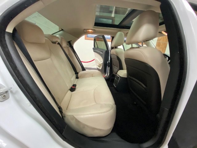 Used 2018 Chrysler 300 Touring L image 20