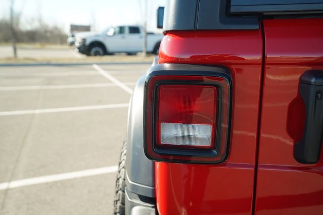 Used 2024 Jeep Wrangler Sport S image 34