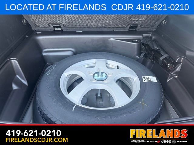 New 2026 Jeep Grand Cherokee Altitude AWD/4WD image 12