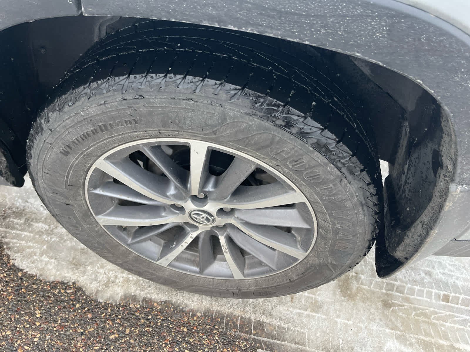 Used 2019 Toyota Highlander XLE image 7