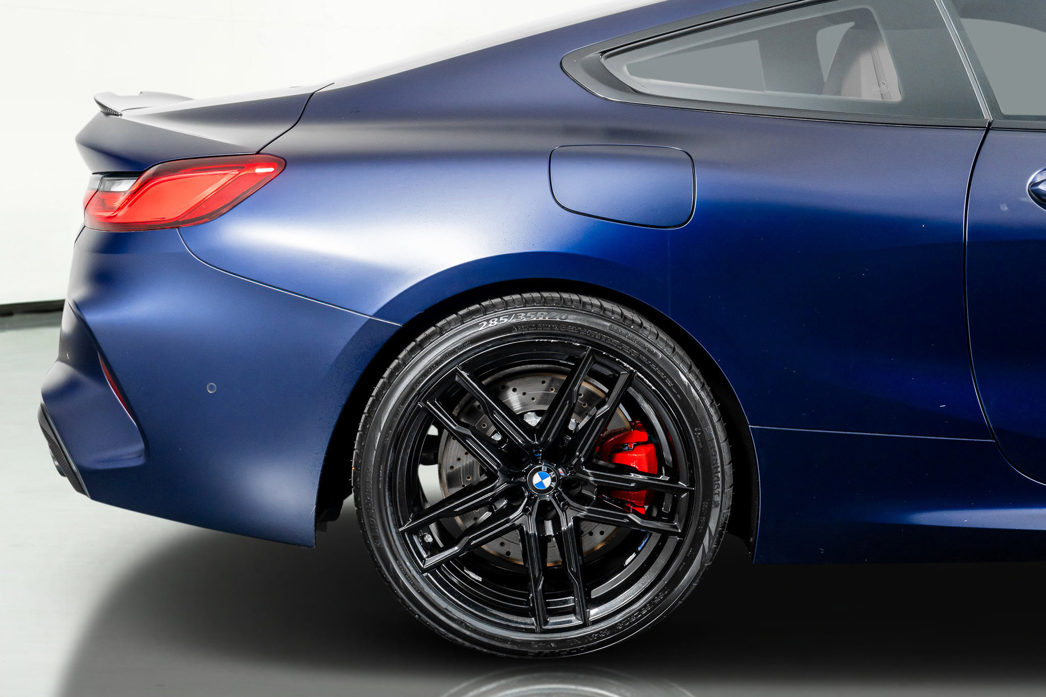 Used 2025 BMW M8 Competition w/ M Carbon Exterior Package image 8