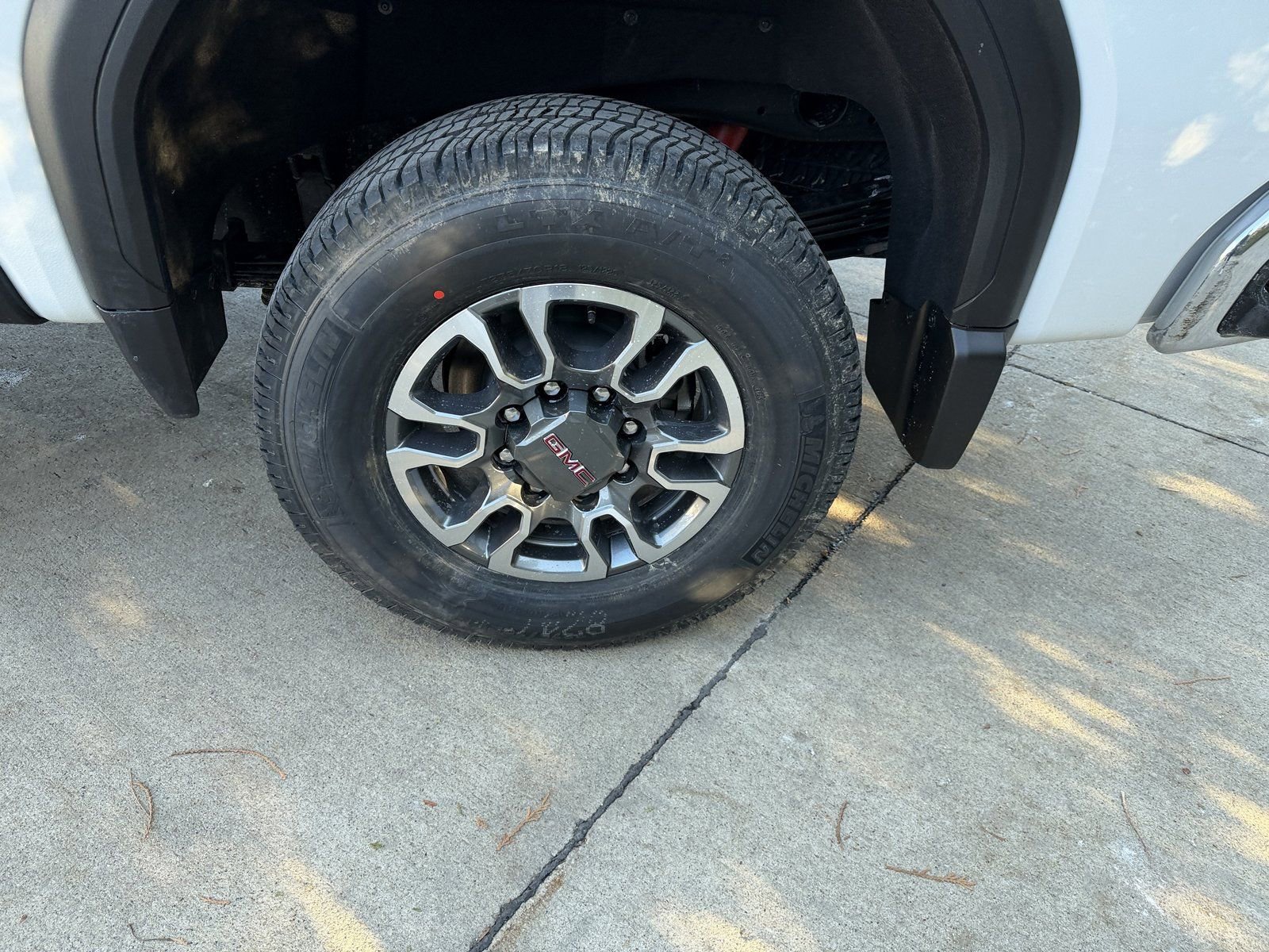 New 2026 GMC Sierra 2500 SLE w/ SLE Value Package; AWD/4WD image 35