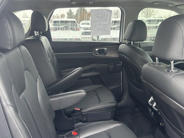 Used 2022 Kia Sorento X-Line EX image 17