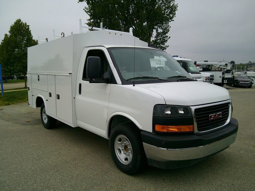New 2025 GMC Savana 3500 w/ Power Convenience Package image 2