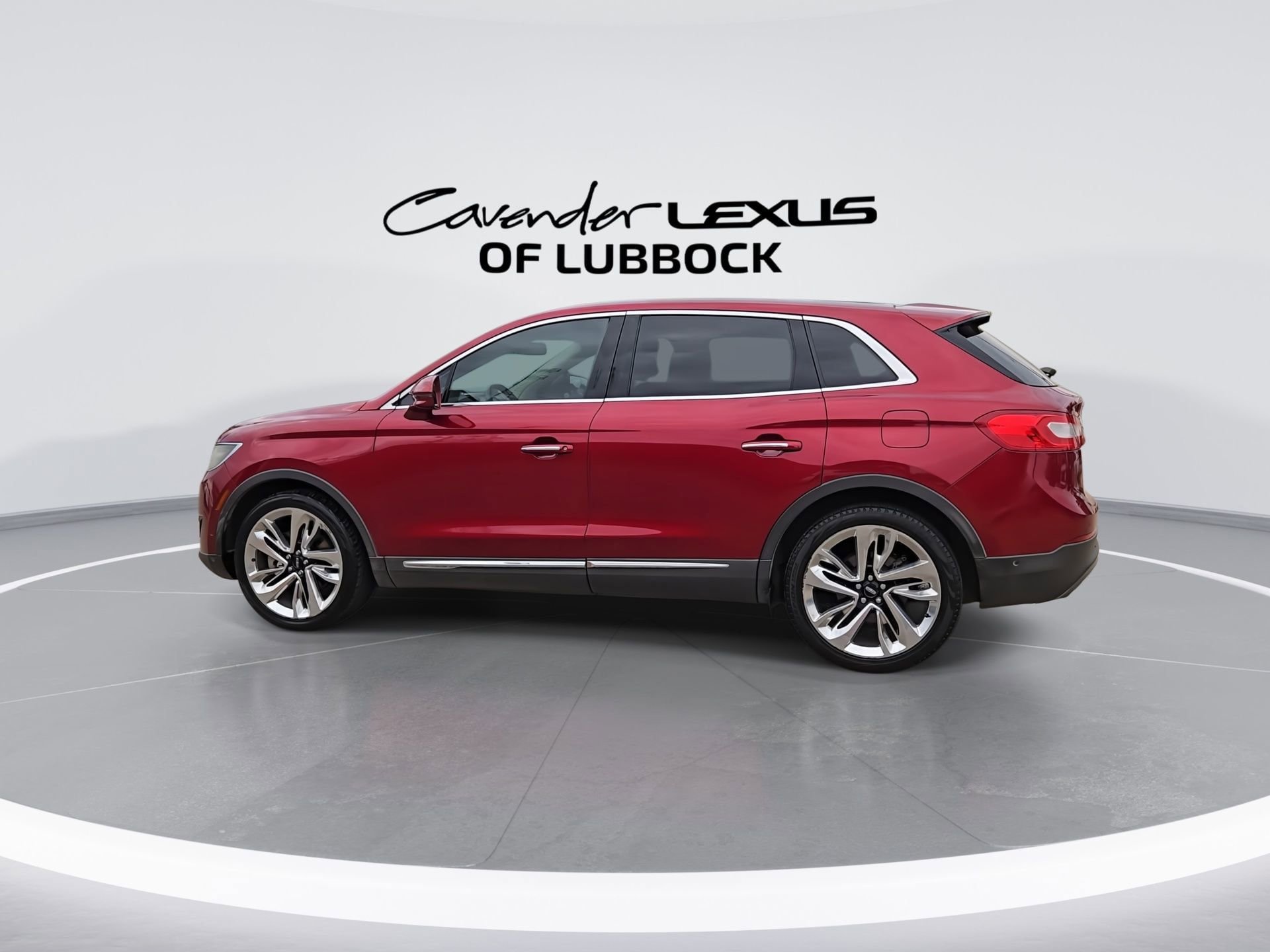 Used 2016 Lincoln MKX Reserve w/ Technology Package FWD image 6