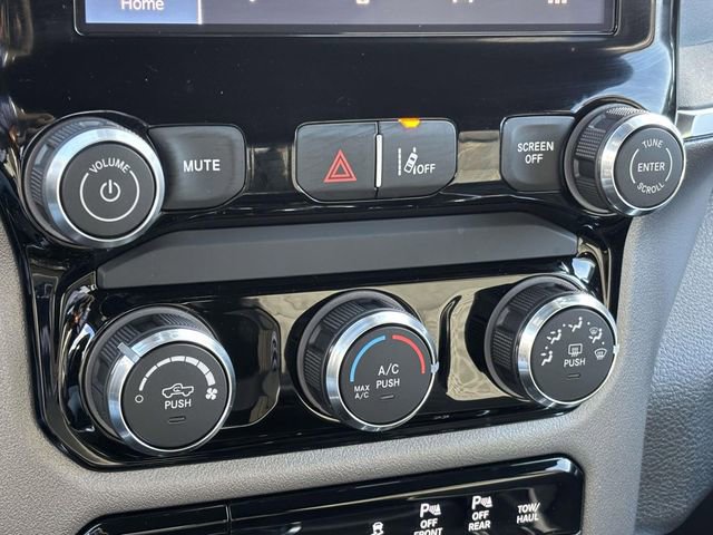 New 2026 RAM 1500 Express AWD/4WD image 24