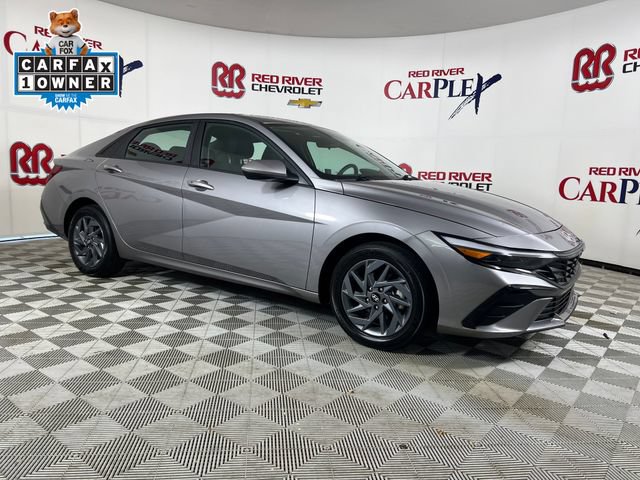 Used 2024 Hyundai Elantra SEL