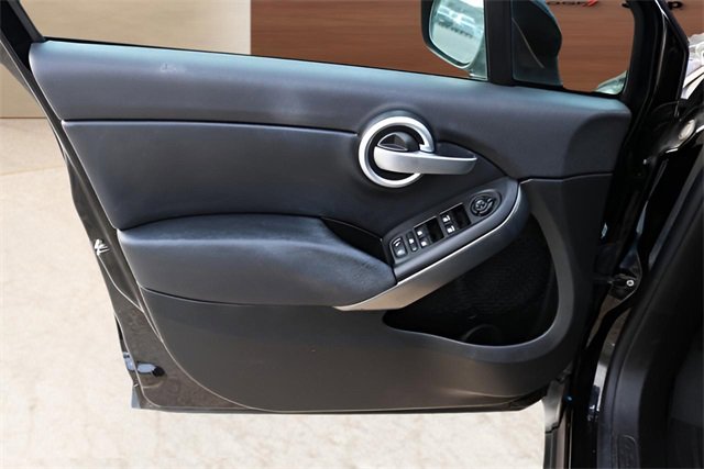 Used 2017 FIAT 500X Trekking image 11