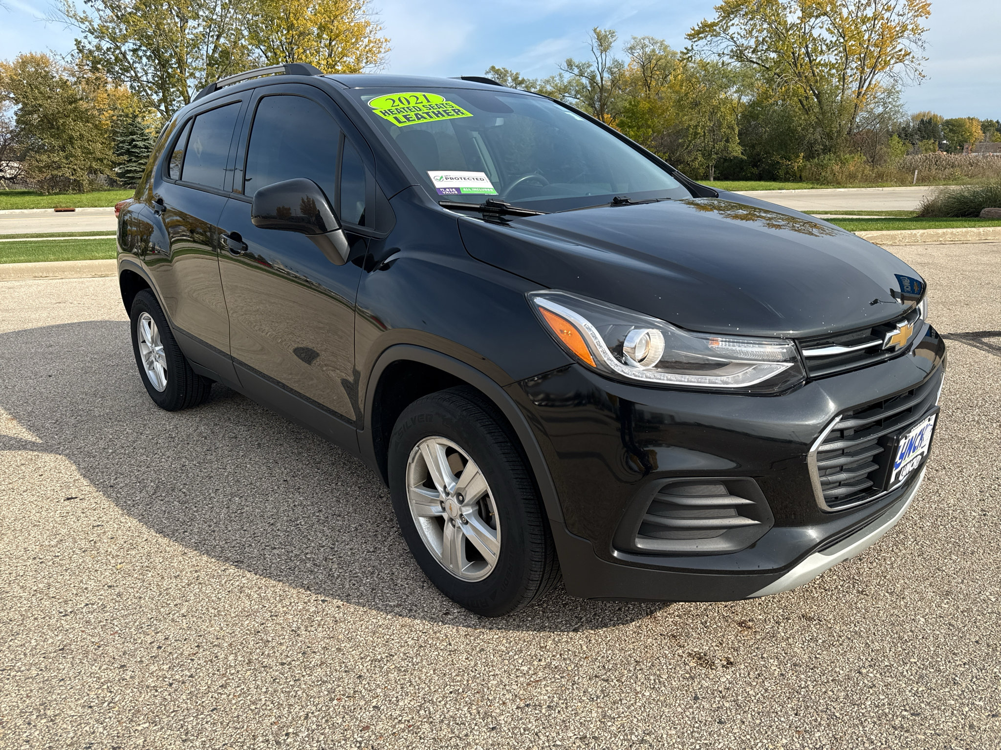 Used 2021 Chevrolet Trax LT w/ Premium Seat Package AWD/4WD image 6