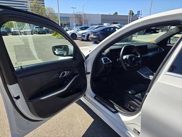 Used 2025 BMW 330i xDrive Sedan image 21
