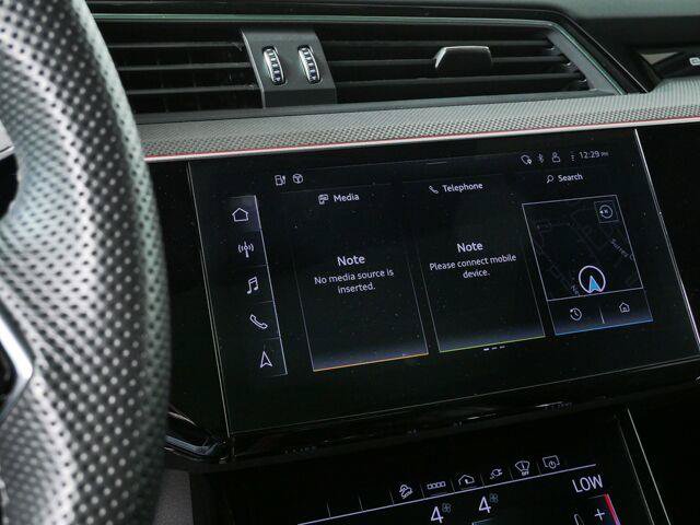 Used 2023 Audi e-tron S Prestige w/ Prestige Package AWD/4WD image 13