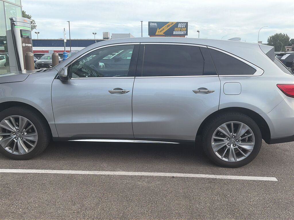 Used 2017 Acura MDX w/ Technology Package AWD/4WD image 13