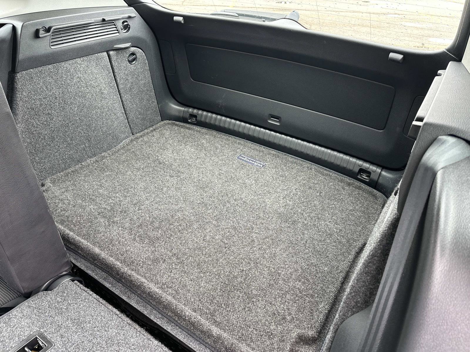 Used 2017 Volkswagen Tiguan Limited image 11