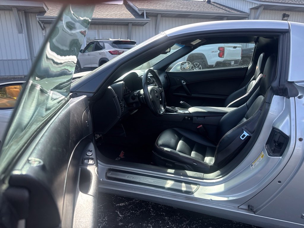 Used 2009 Chevrolet Corvette Coupe RWD image 21