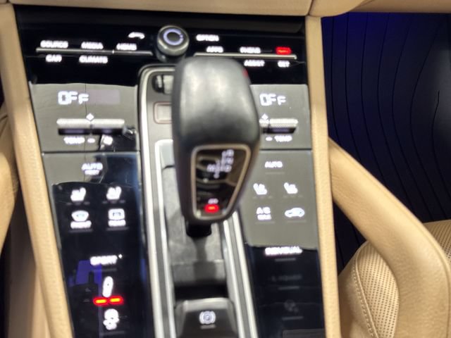 Used 2019 Porsche Cayenne S AWD/4WD image 18